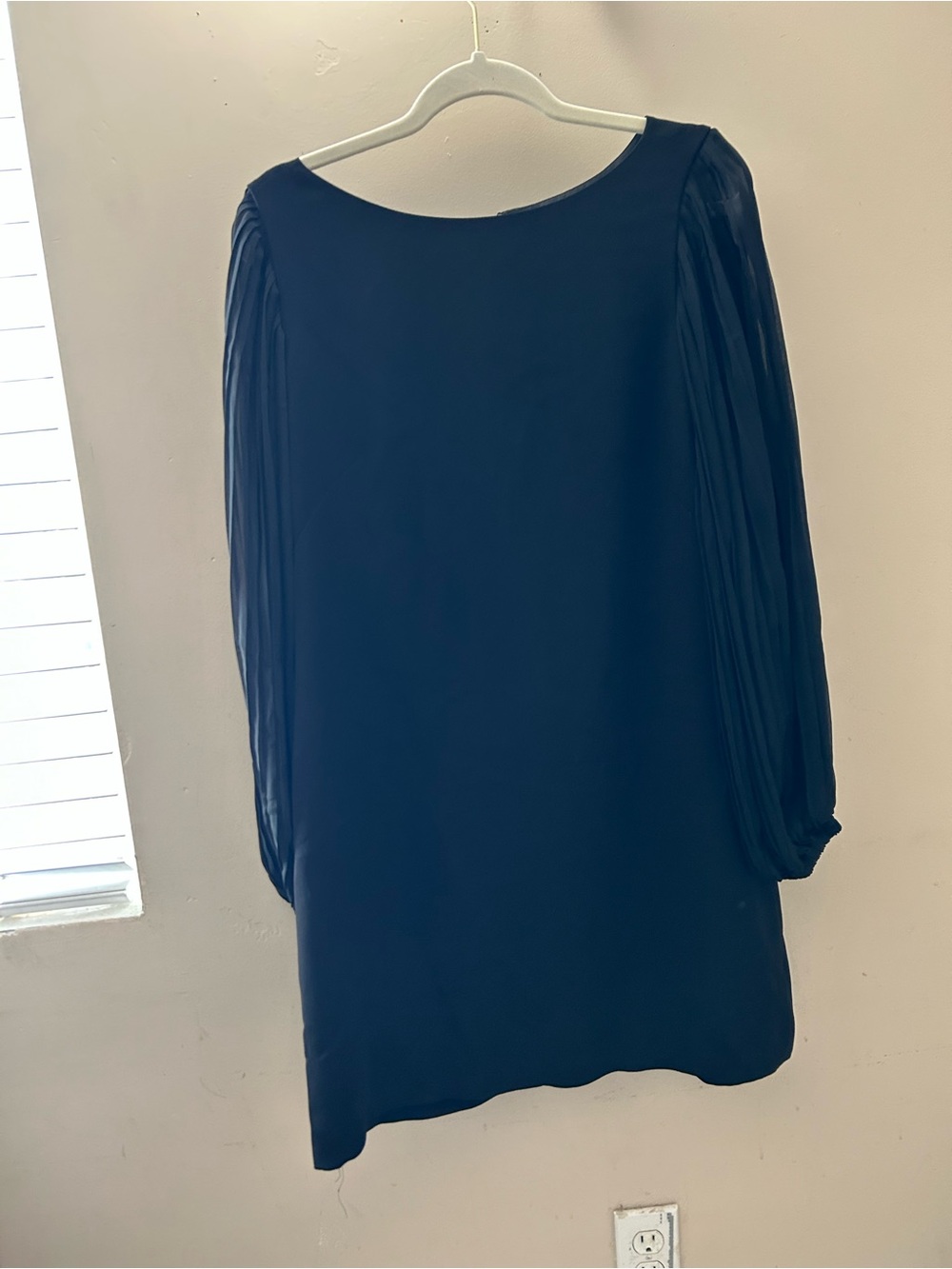 White House Black Market Navy Pleated-Sleeve Long-Sleeve Shift Dress